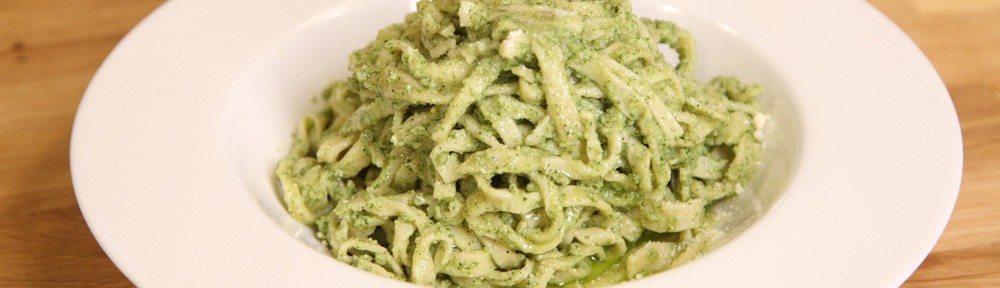 Pesto Soslu Tagliatelle