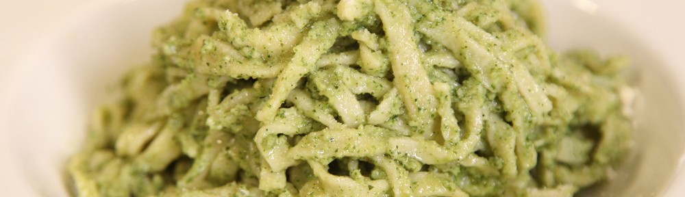 Pesto Soslu Tagliatelle