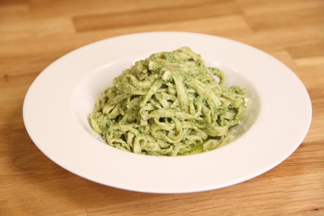 Pesto Soslu Tagliatelle