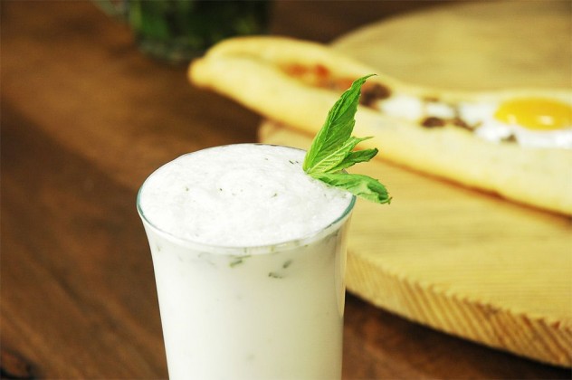 Naneli Ayran