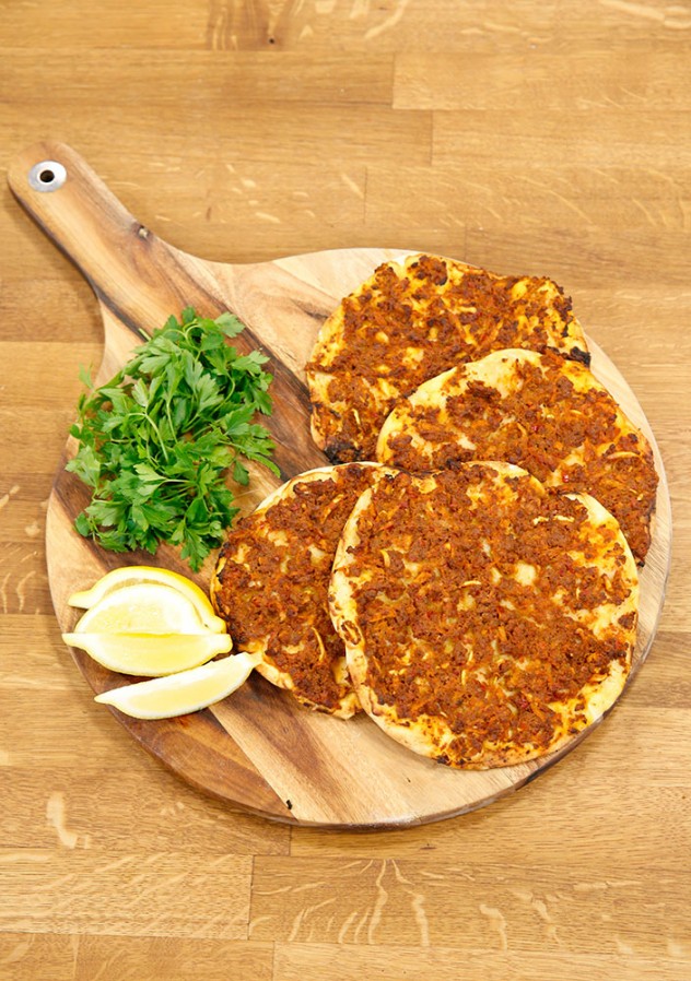 Ayvalı Soğanlı Lahmacun