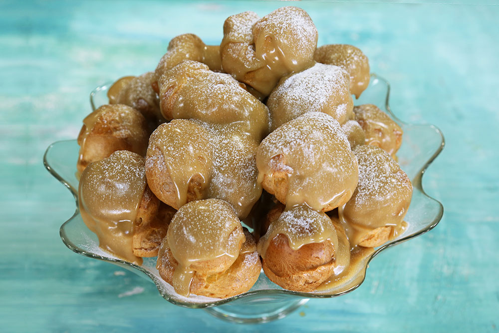 Tahinli Profiterol