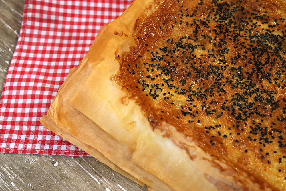 Otlu Peynirli Baklava Böreği