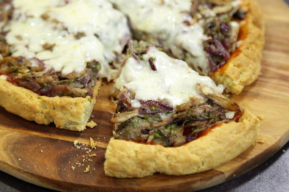 Kiş Tabanlı Tavuklu Pizza