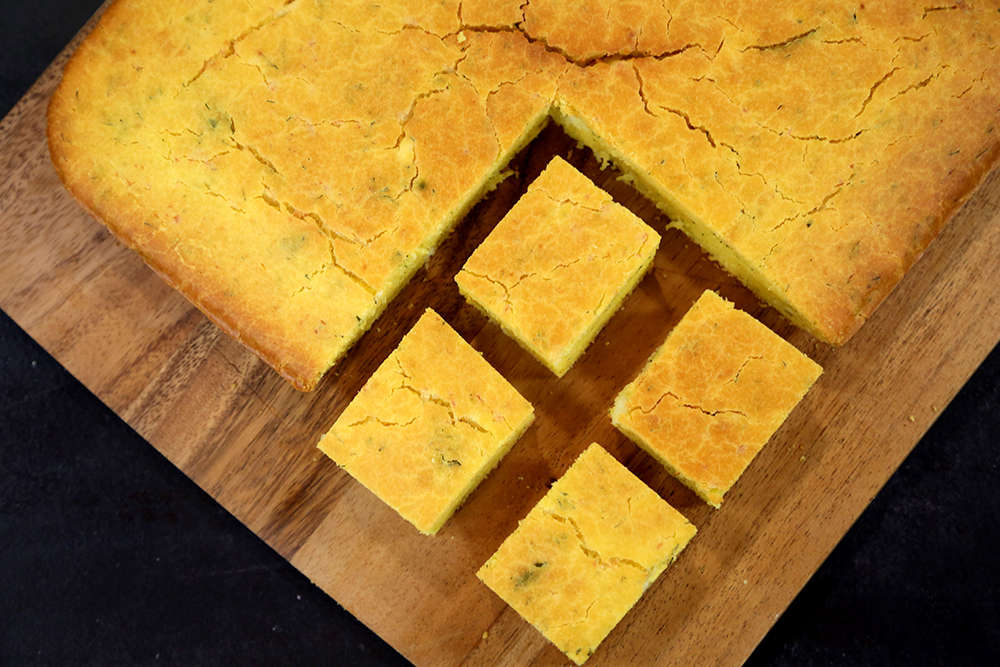 Otlu Peynirli Mısır Ekmeği