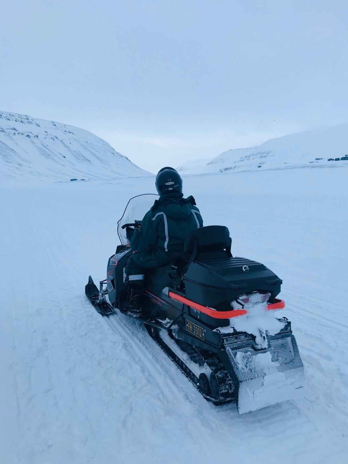 Longyearbyen'den Barentsburg’a Yolculuk