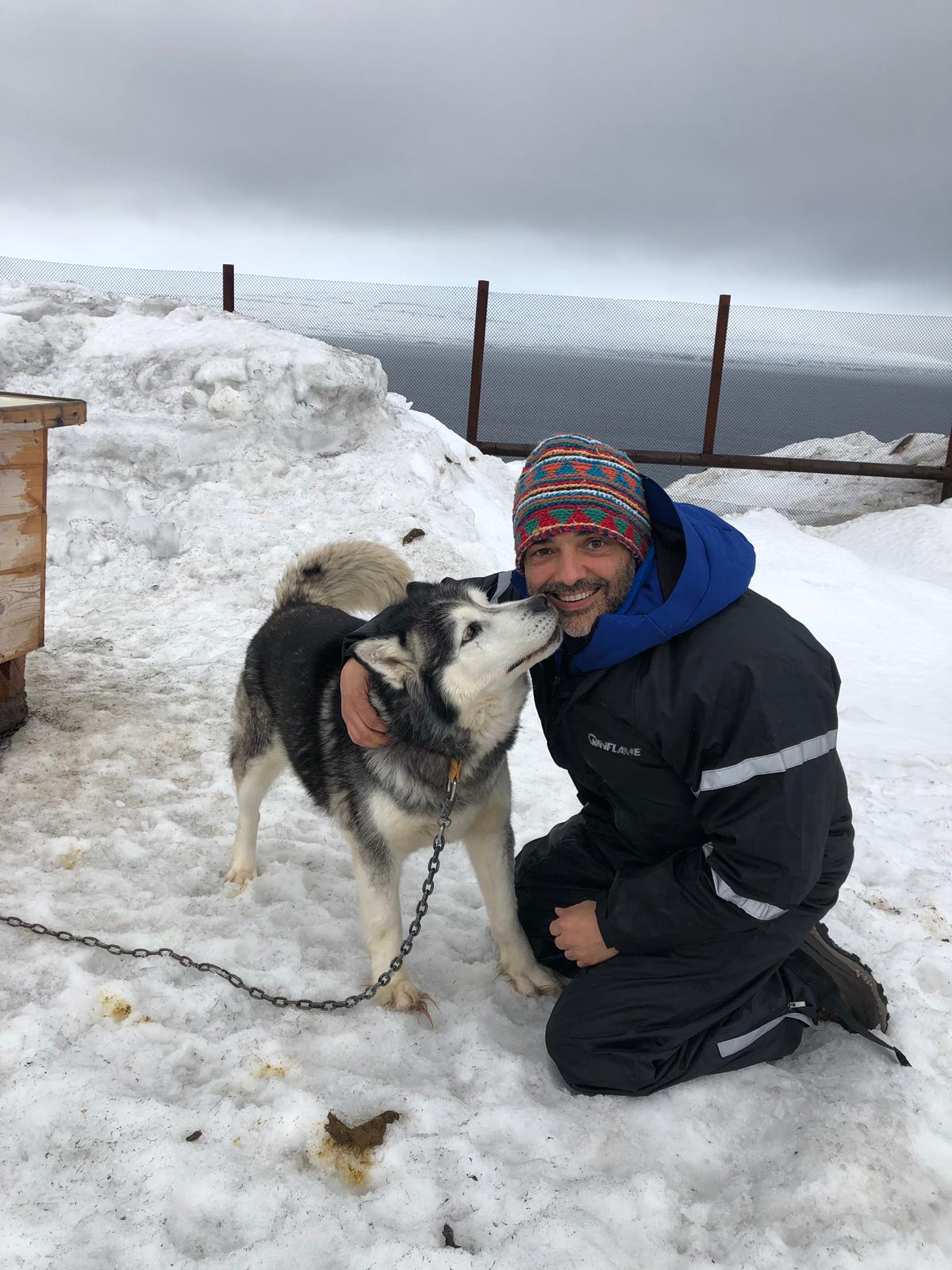 Barentsburg Kömür Madeni ve Köpek Barınağı