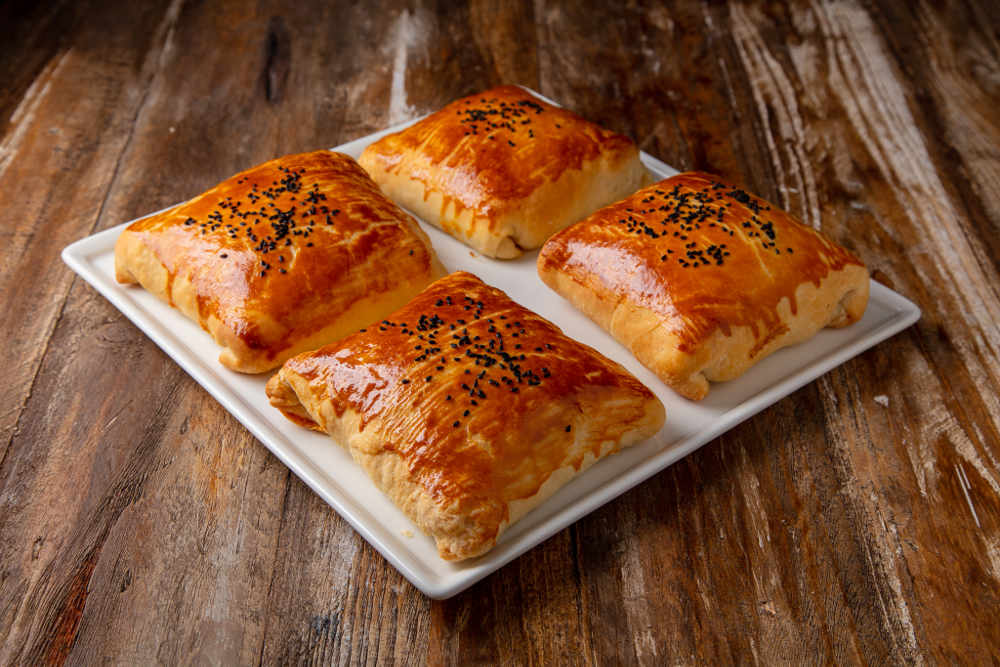 Peynirli Katmer Börek