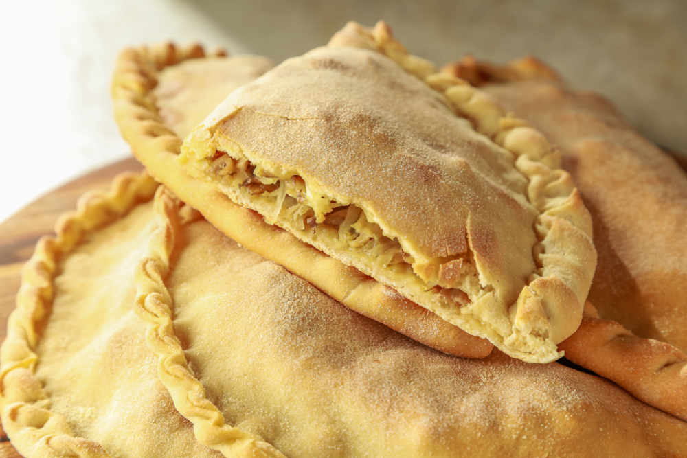 Tavuklu Calzone