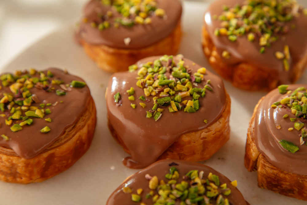 Çikolatalı Fıstıklı Cruffin