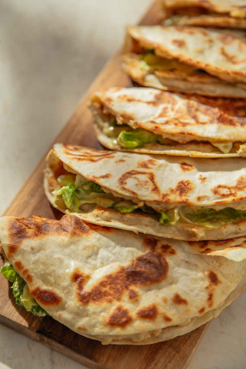 Lavaşta Tavuklu Burger