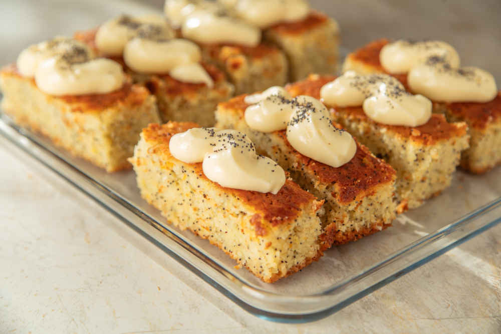 Limonlu Haşhaşlı Kek