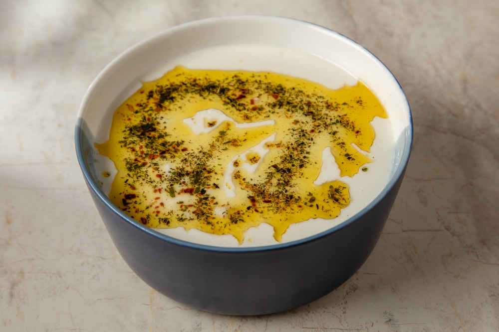 Nohutlu Yoğurt Çorbası